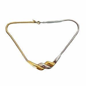 Vintage Trifari necklace in silver and gold